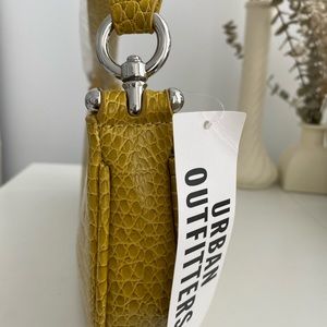 outfitters